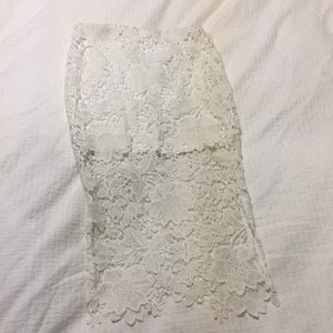 Wyldr white lace pencil skirt